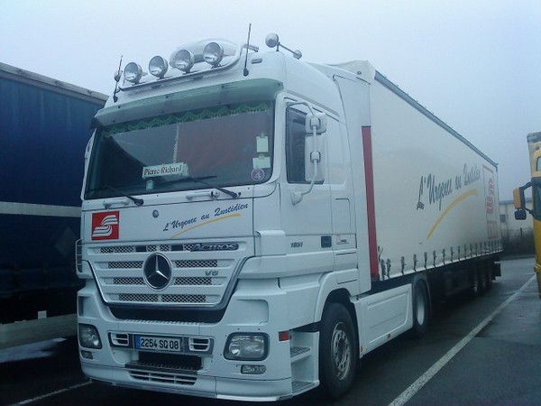 Mercedes 510