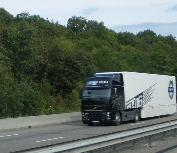 Volvo 700